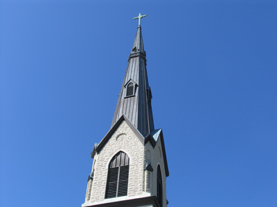 Open the doors and see all the people.