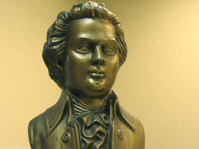 Mozart was a pretty good pianist, considering he didn`t have arms.