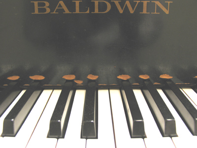 For pete`s sake, cut your fingernails!