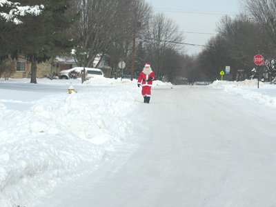 Led by troublemakers Donner and Blitzen, the reindeer leave Santa stranded after years of exploitation.
