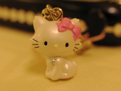 Five shiny apples tall.