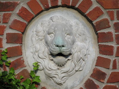 Mascot of the Oregon District.