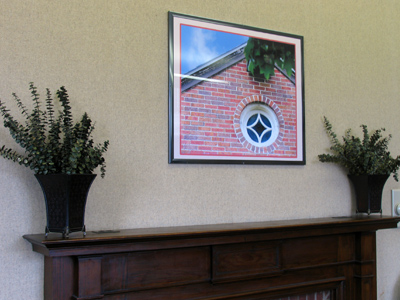 Three photos of mine are now hanging in a UD meeting room.