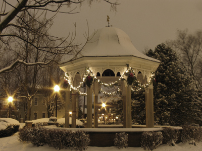 You can`t see it, but even the tiny lights are sparkling.