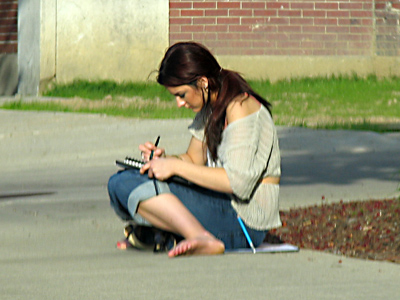 WILL SKETCH FOR FOOD