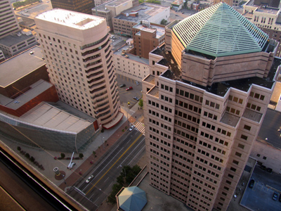 Top of the evening to you.