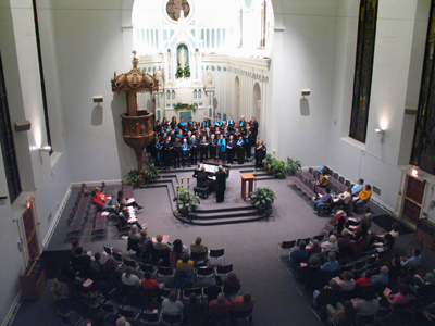 What I can see while standing by the organ pipes.