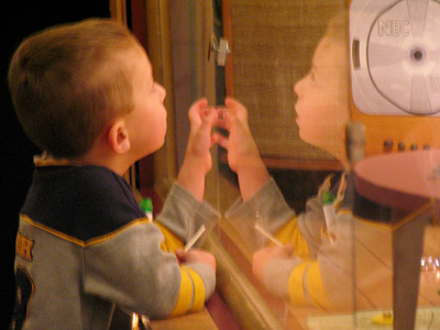 Tiny tots with their eyes all aglow.