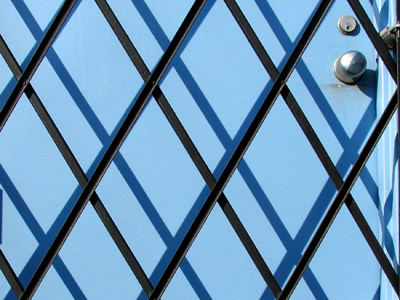 It`s unusual to walk outside on Christmas Eve wearing a light jacket, but I`m not complaining.