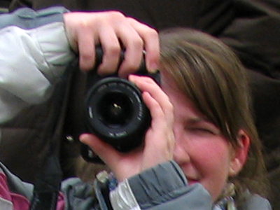 Robin doing its best penguin imitation.