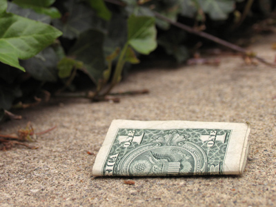 Silas sat in silence a few minutes, looking at the money.  `It takes no hold of me now,` he said, ponderingly. GEORGE ELIOT Even if it had been more than a buck I wouldn`t have considered picking it up (see July 2, 2006).  Earlier this evening I heard a radio station give away $1000 to a screaming contestant.  I thought, `So what?`