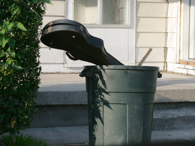 No more pickin` and grinnin`.