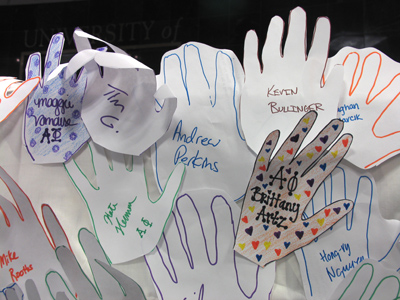 There is an unintentional hand theme to today`s pictures.