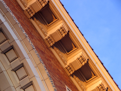 The sun sets way too soon these days.