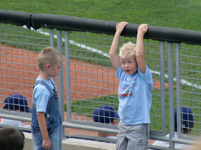 `An I got a pony an a lelaphant an a monkey an a lalagator . . . `