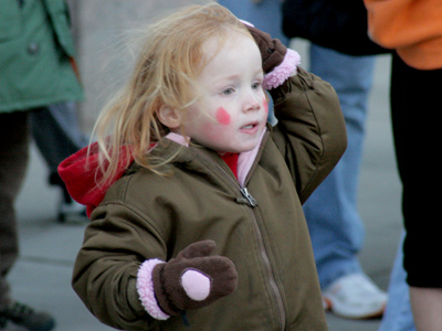 `Look at all those cars at Wal-Mart!!`