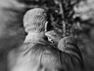 The Lensbaby doesn`t HAVE to be used for black and white pictures, but it often seems appropriate.