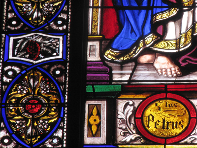 See the red circle and the blue arc?