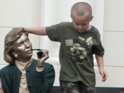 She`s very patient with children.