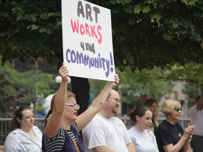 The arts rally reaches a frenzied pitch.