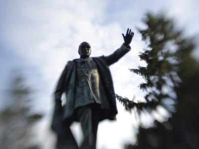 A presidential pose.