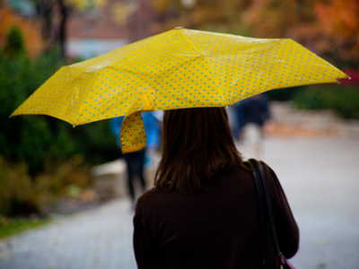 Yella umbrella.