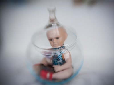 This shot would be unusual even without the blurry lens.