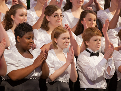 If I was greedy, I could make a killing off of parents who can`t get pictures like this with their ordinary cameras.