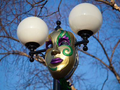 I couldn`t imagine going to someone else`s neighborhood for entertainment, and yet everybody comes to mine.