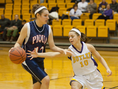 Un.  Stop.  Ubble.  When Butler`s No. 32 took the ball, Piqua`s defensive players became mere spectators.