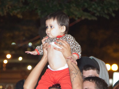 Oregon District sidewalk:  flying babies.