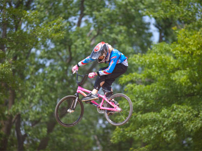 It takes speed, proper equipment and fearlessness.