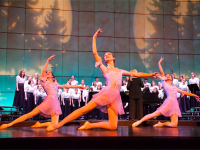 Did I mention I was the only person authorized to take photos during the concert?  You just wish you were me.