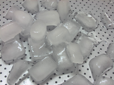 Five still images aren`t as interesting as the full movie.