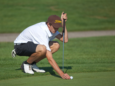 It`s a rather slow-moving sport, but it photographs well.