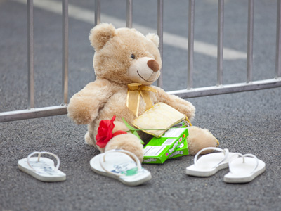 Sorry, Teddy, you`re not tall enough to ride.  Wait here.