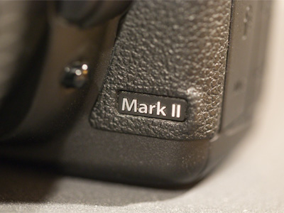 See, my current camera has only two little marks.