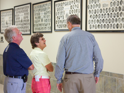 It was at this crucial moment that the flash cord broke (see August 2 above).