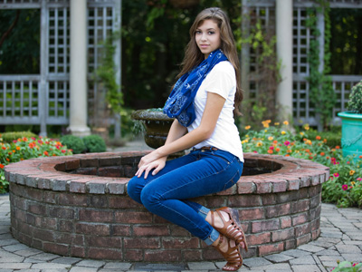 You can see a lot of beautiful things in a garden.