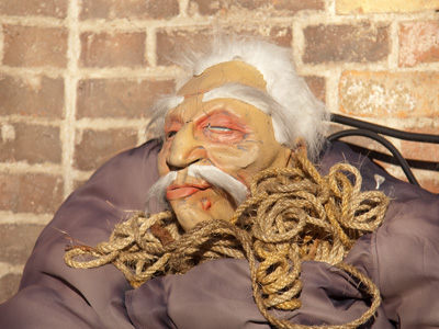 I live in an old neighborhood.