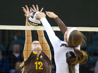 After No. 12 lost this confrontation, the less-than-kind student section chanted, `HIT THE WEIGHT ROOM!`