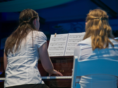 Yes, that was a piano you saw in the middle of the gym.