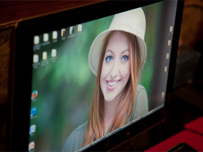 It`s very rare that I like a photo so much that I put it on my desktop both at home and at work (see May 10 above).