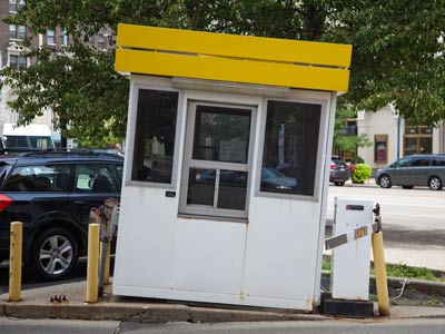 Reminds me of the house called Slanty (see May 8, 2006).