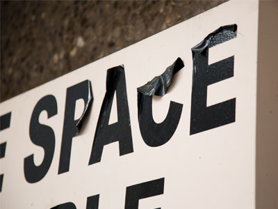 I dunno, for some reason I just found this sign appealing.