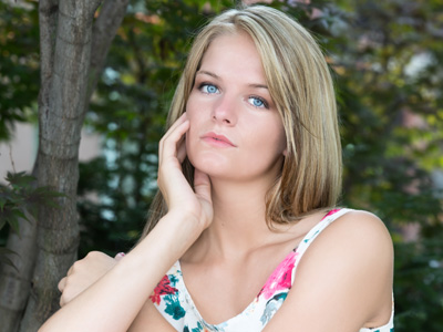 More portraits in the hot sun, and more remarkable eyes.