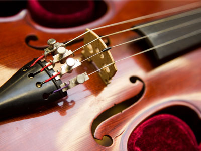 It don`t mean a thing if it ain`t got them strings.