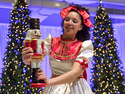 I was lucky to see a mini-Nutcracker performance.