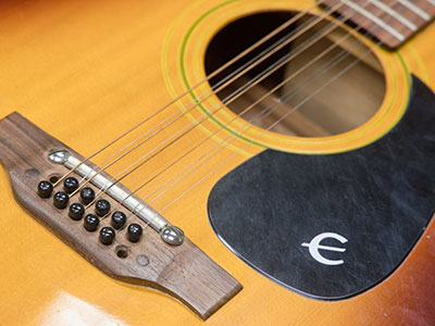 A nine-string guitar is easier to tune than a twelve-string.