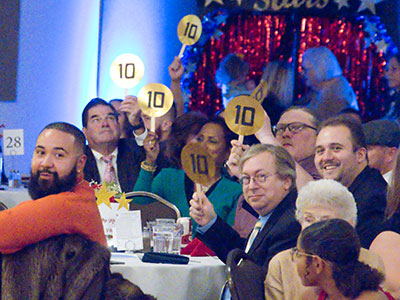 Kelley`s fans helped the judges with the scoring.